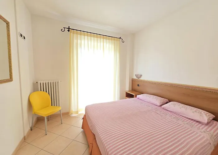 Bilocale Vistamare In Prima Fila Sul Lungomare Di