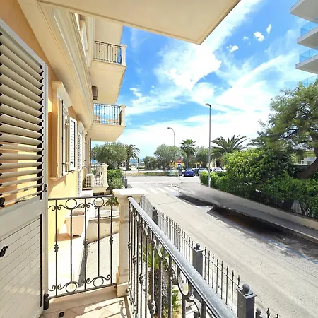 Apartamento Bilocale Vistamare In Prima Fila Sul Lungomare Di San Benedetto del Tronto